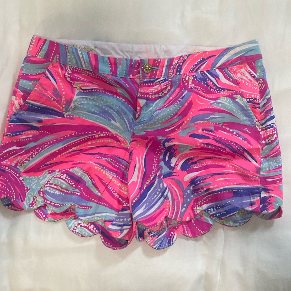 Lilly Pulitzer buttercup shorts